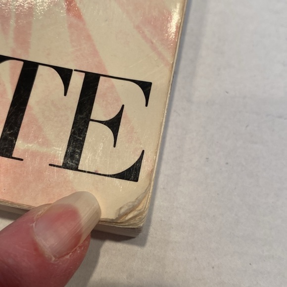 Vintage 1981 “The New Bride’s Book of Etiquette,” Softcover - Picture 8 of 8